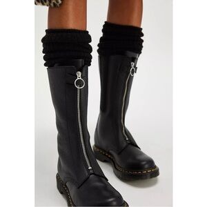 Dr. Martens 1B99 Front-Zip Boots